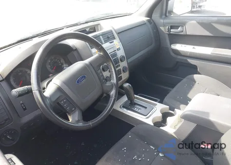 2009 Ford Escape Xlt from USA, damaged, VIN 1FMCU93G19KB94016